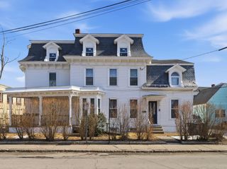 14 Mulberry Street, Nashua, NH 03061