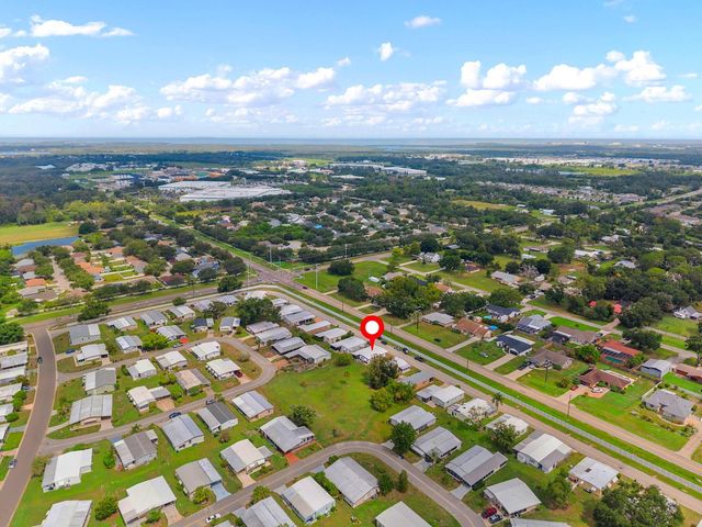 6710 36TH AVENUE E 87, Palmetto, FL 34221