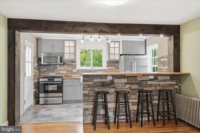 169 SCHOOL HOUSE RD, Lancaster, PA 17603