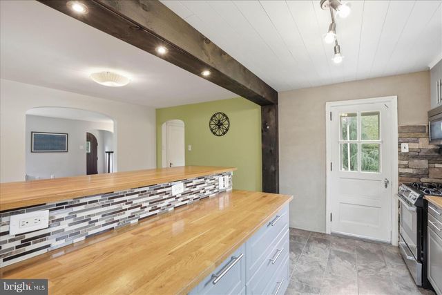 169 SCHOOL HOUSE RD, Lancaster, PA 17603