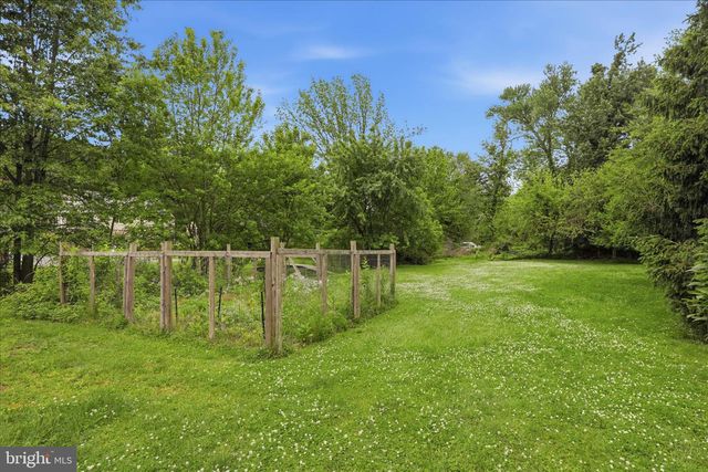 169 SCHOOL HOUSE RD, Lancaster, PA 17603