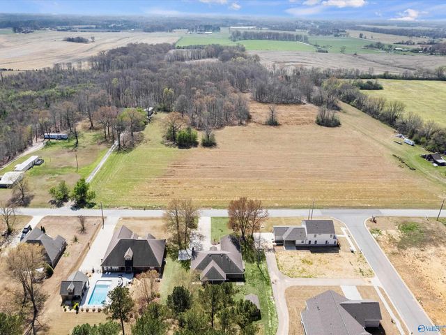 25433 Drawbaugh Road, Athens, AL 35613