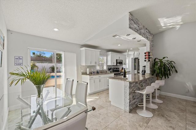 6428 MOSS WAY, Tampa, FL 33625