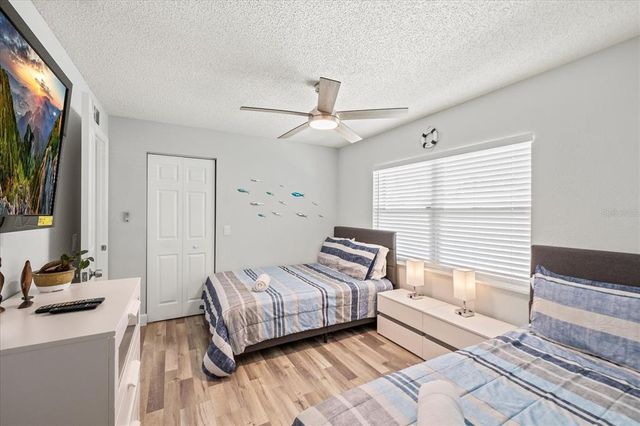 6428 MOSS WAY, Tampa, FL 33625