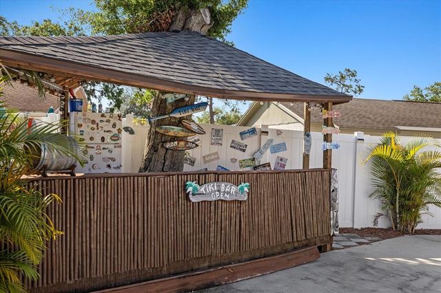 6428 MOSS WAY, Tampa, FL 33625