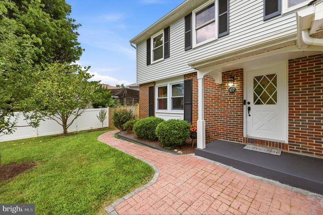 107 APPLETREE DR NE, Leesburg, VA 20176
