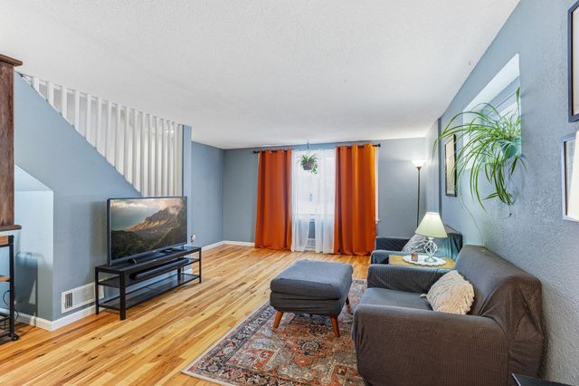 454 Michigan Street, Saint Paul, MN 55102