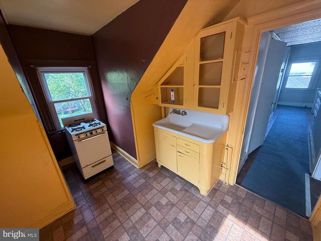 4300 FERNHILL AVE, Baltimore, MD 21215