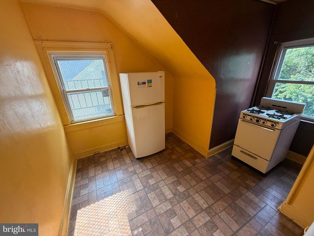 4300 FERNHILL AVE, Baltimore, MD 21215
