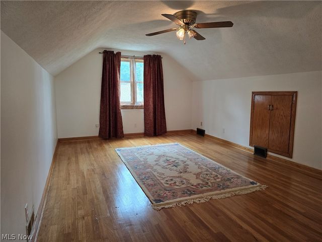 1472 Northeast Avenue, Tallmadge, OH 44278