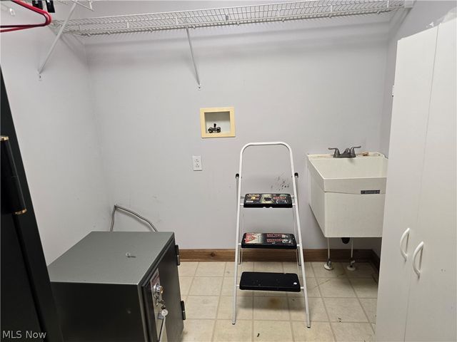1472 Northeast Avenue, Tallmadge, OH 44278