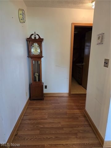 1472 Northeast Avenue, Tallmadge, OH 44278