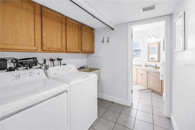 8500 144TH LANE, Seminole, FL 33776