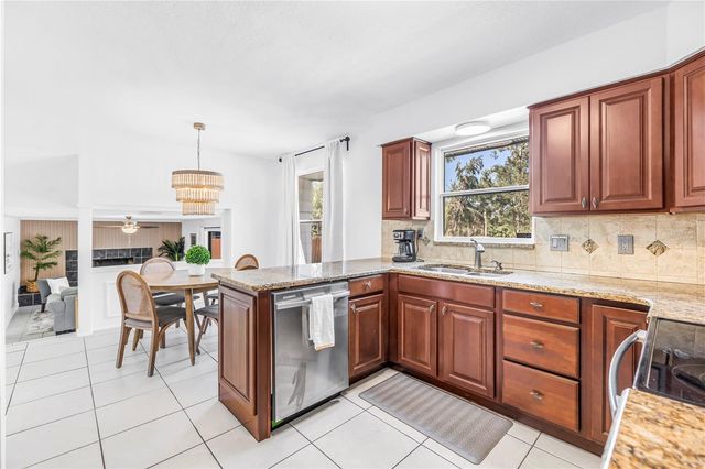 8500 144TH LANE, Seminole, FL 33776