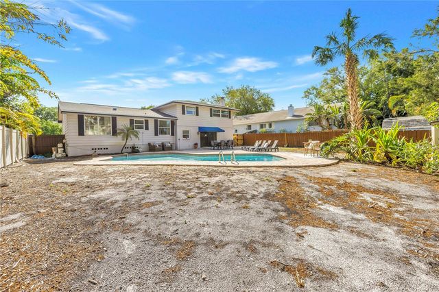 8500 144TH LANE, Seminole, FL 33776