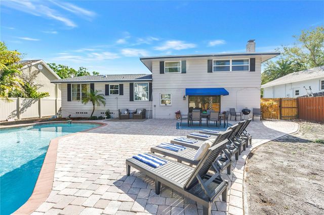 8500 144TH LANE, Seminole, FL 33776
