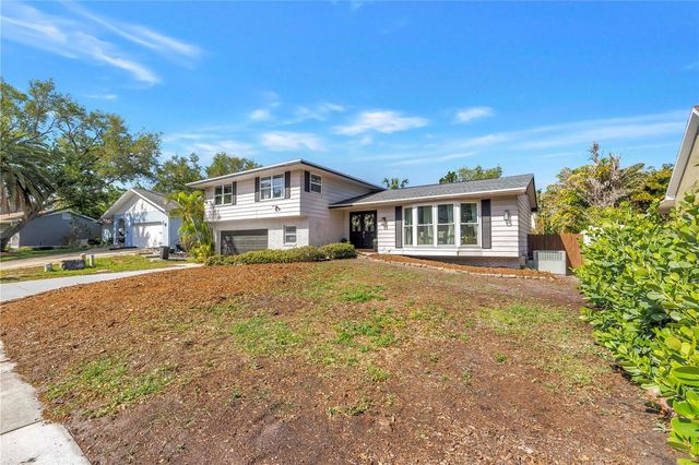 8500 144TH LANE, Seminole, FL 33776