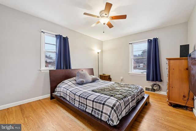 217 WOODPOINT AVE, Hagerstown, MD 21740