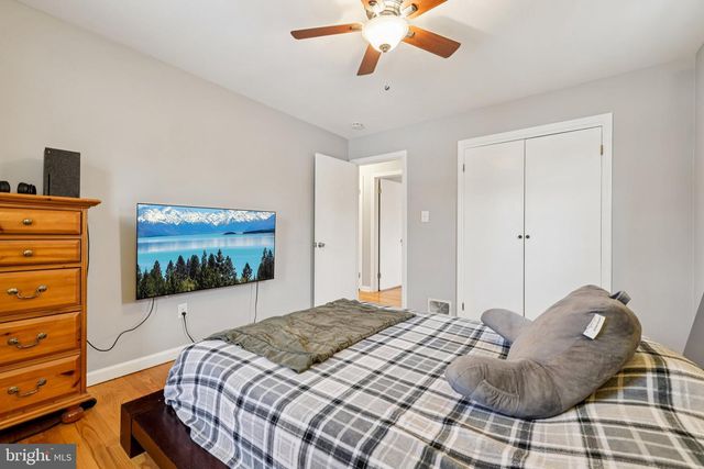 217 WOODPOINT AVE, Hagerstown, MD 21740