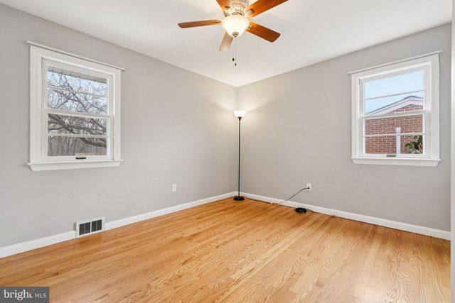 217 WOODPOINT AVE, Hagerstown, MD 21740