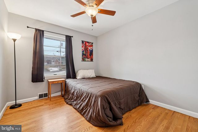 217 WOODPOINT AVE, Hagerstown, MD 21740