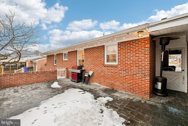 217 WOODPOINT AVE, Hagerstown, MD 21740