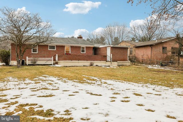 217 WOODPOINT AVE, Hagerstown, MD 21740