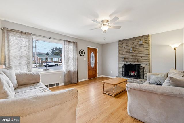 217 WOODPOINT AVE, Hagerstown, MD 21740