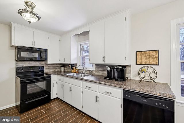 217 WOODPOINT AVE, Hagerstown, MD 21740