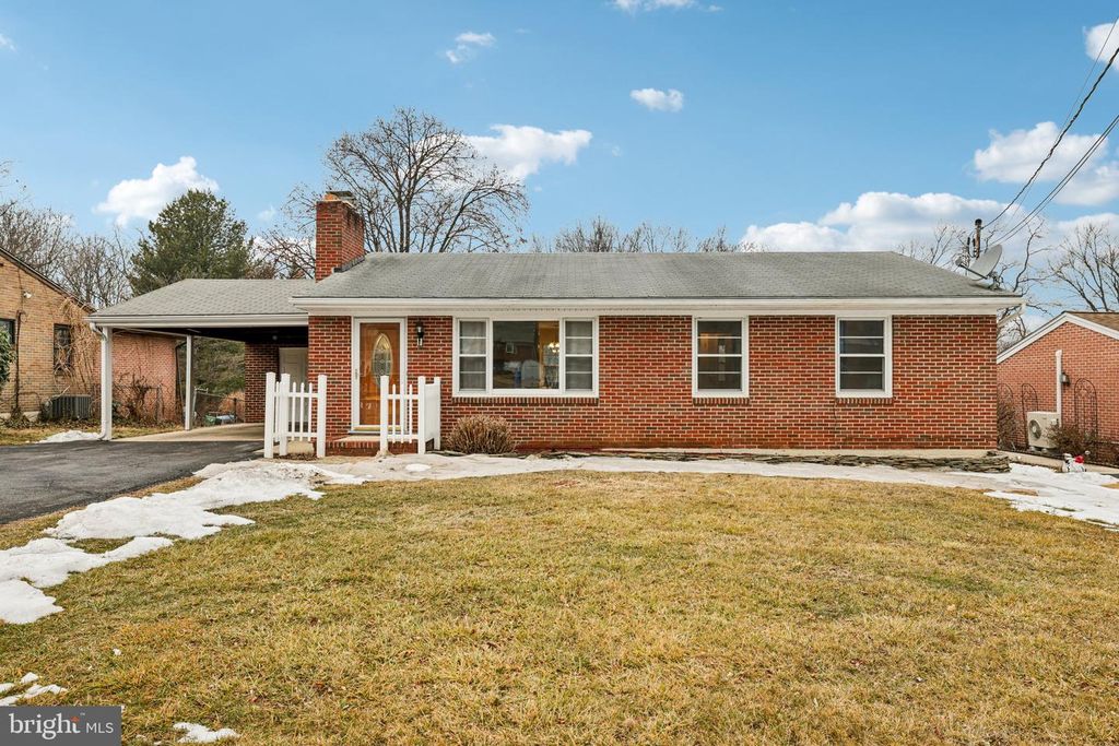 217 WOODPOINT AVE, Hagerstown, MD 21740