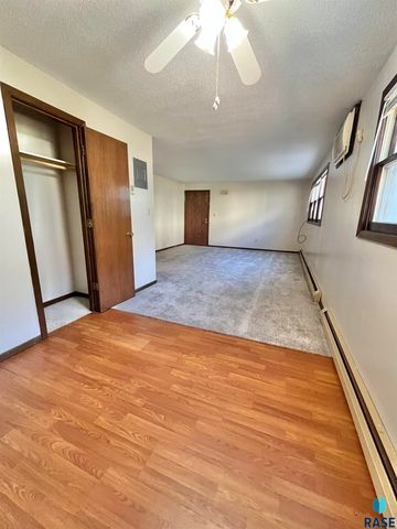 235 W 1st St Street, Tea, SD 57064