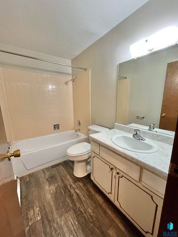 235 W 1st St Street, Tea, SD 57064