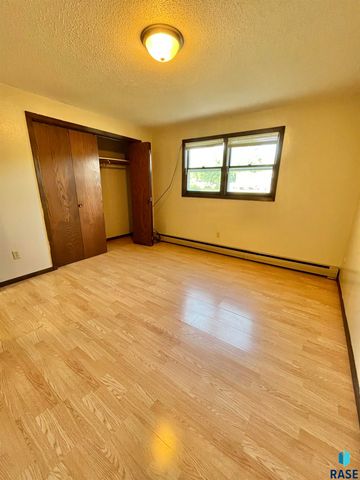 235 W 1st St Street, Tea, SD 57064