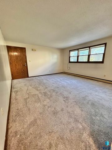 235 W 1st St Street, Tea, SD 57064