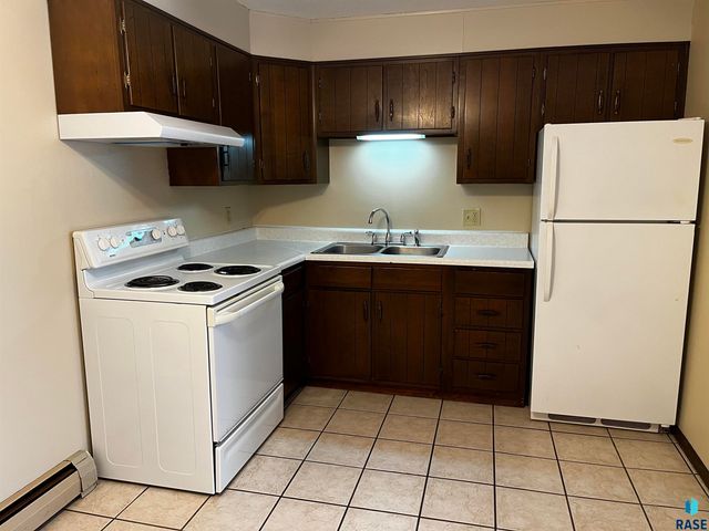 235 W 1st St Street, Tea, SD 57064