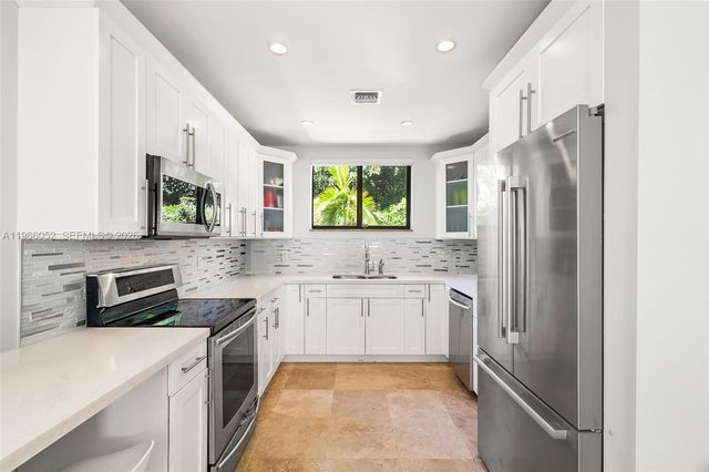 6001 SW 28th St, Miami, FL 33155