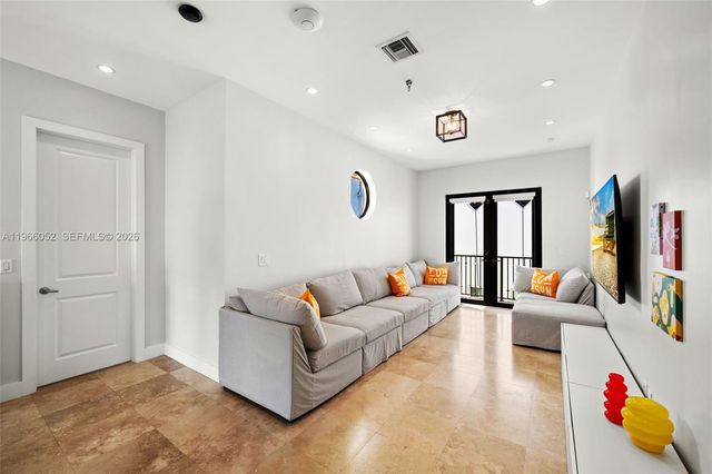 6001 SW 28th St, Miami, FL 33155