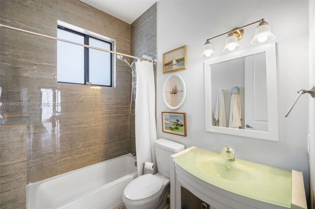 6001 SW 28th St, Miami, FL 33155