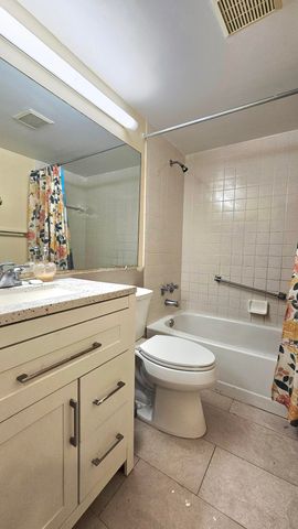 1004 Green Pine Boulevard G1, West Palm Beach, FL 33409