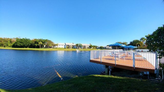 1004 Green Pine Boulevard G1, West Palm Beach, FL 33409