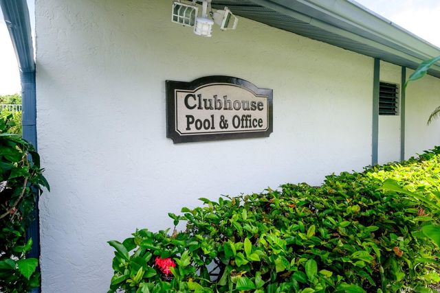 1004 Green Pine Boulevard G1, West Palm Beach, FL 33409