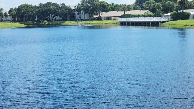 1004 Green Pine Boulevard G1, West Palm Beach, FL 33409