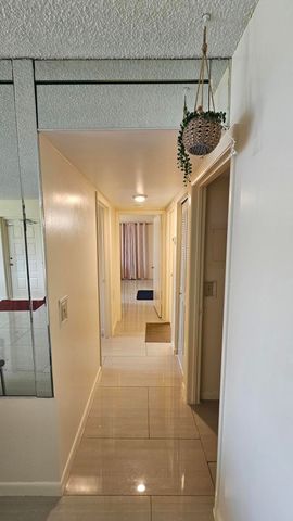 1004 Green Pine Boulevard G1, West Palm Beach, FL 33409