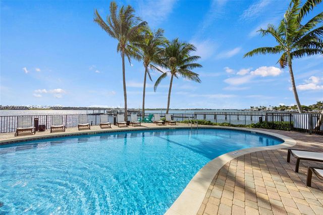 2690 N Federal Hwy 65, Boynton Beach, FL 33435