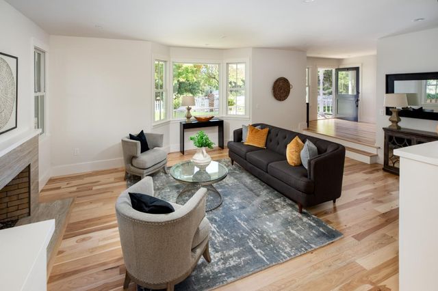 13415 Country Way, Los Altos Hills, CA 94022