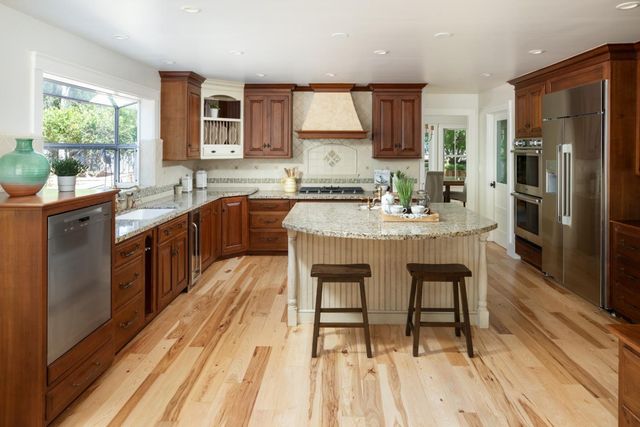 13415 Country Way, Los Altos Hills, CA 94022