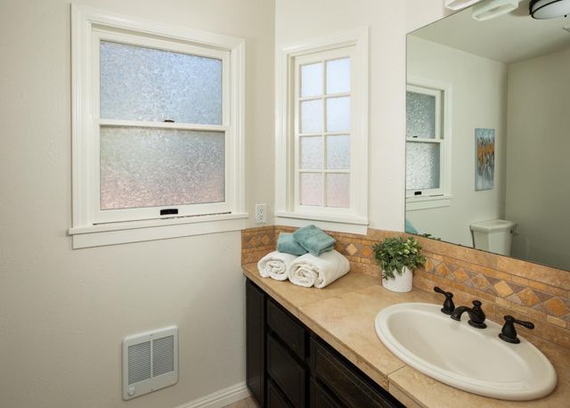 13415 Country Way, Los Altos Hills, CA 94022