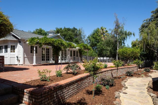 13415 Country Way, Los Altos Hills, CA 94022