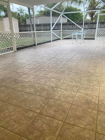 9976 Liberty Rd, Boca Raton, FL 33434