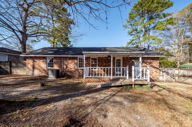 146 Highland Avenue, Summerville, SC 29486